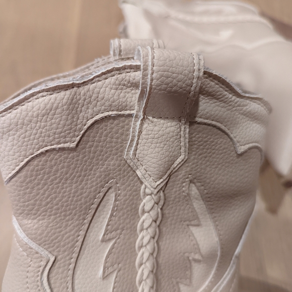 Women's Cream Western Ankle Boots - Picture 13 of 16